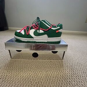 Nike off white pine green dunks